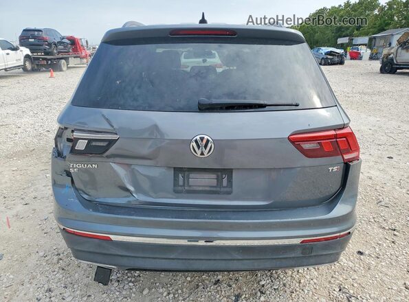 3VV3B7AX7JM023464 2018 VOLKSWAGEN TIGUAN Gray 