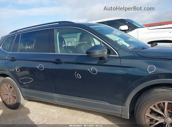 3VV3B7AX7KM130905 2019 VOLKSWAGEN TIGUAN Green 360 interior view