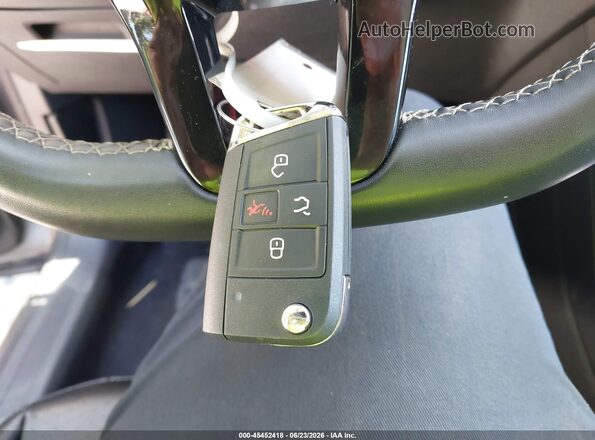 3VV3B7AX7MM105795 2021 VOLKSWAGEN TIGUAN Серый Вид панели приборов