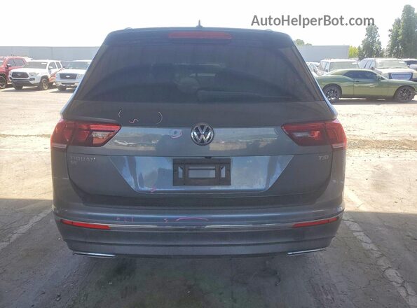 3VV3B7AX8JM002669 2018 VOLKSWAGEN TIGUAN Gray Հետևի տեսք