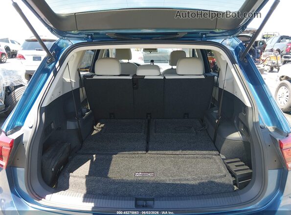 3VV3B7AX8JM047238 2018 VOLKSWAGEN TIGUAN Blue 