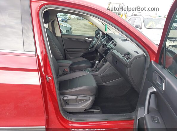 3VV3B7AX8LM011620 2020 VOLKSWAGEN TIGUAN Red Вид салону спереду