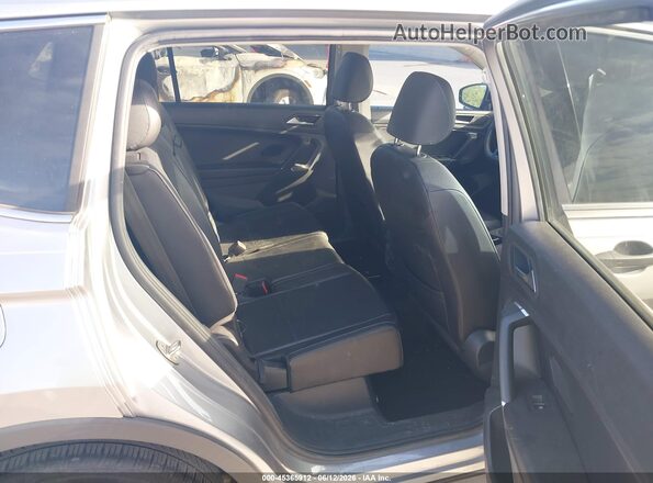 3VV3B7AX8LM017840 2020 VOLKSWAGEN TIGUAN Gray Vista de la etiqueta del VIN