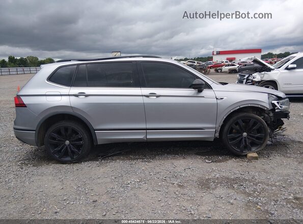3VV3B7AX8LM145561 2020 VOLKSWAGEN TIGUAN Silver Widok wnętrza 360 stopni