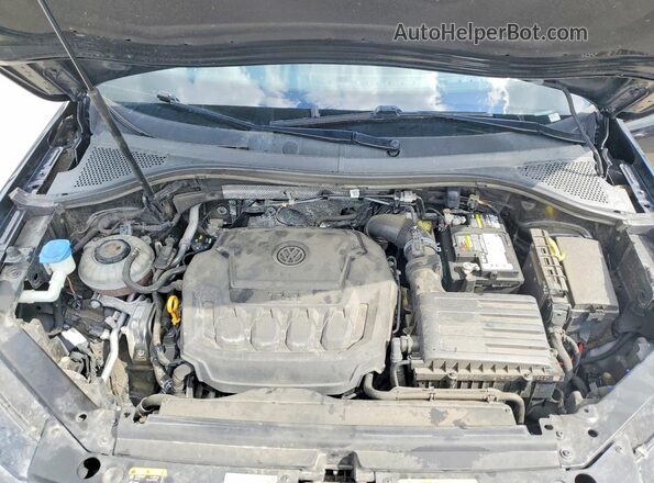 3VV3B7AX8MM009576 2021 VOLKSWAGEN TIGUAN Black ძრავის განყოფილების ხედი