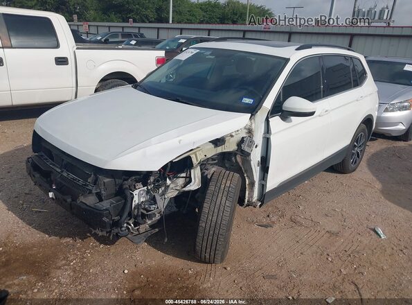 3VV3B7AX8MM070880 2021 VOLKSWAGEN TIGUAN White წინა მარცხენა ხედი სამი მეოთხედიდან