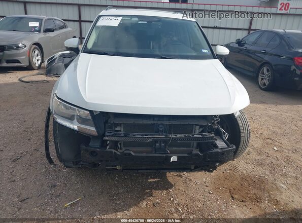 3VV3B7AX8MM070880 2021 VOLKSWAGEN TIGUAN White უკანა სალონის ხედი