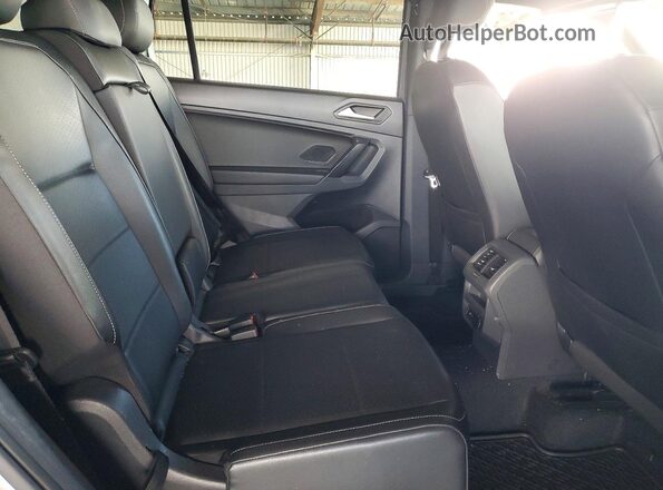3VV3B7AX8MM101545 2021 VOLKSWAGEN TIGUAN Silver Widok wnętrza z tyłu