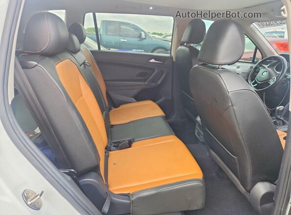 3VV3B7AX9JM200077 2018 VOLKSWAGEN TIGUAN White 