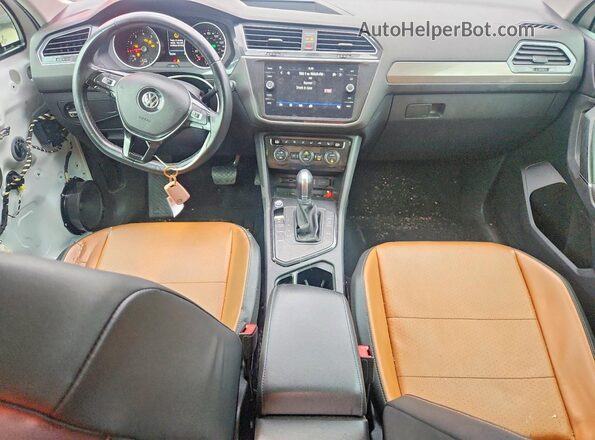 3VV3B7AX9JM200077 2018 VOLKSWAGEN TIGUAN White 
