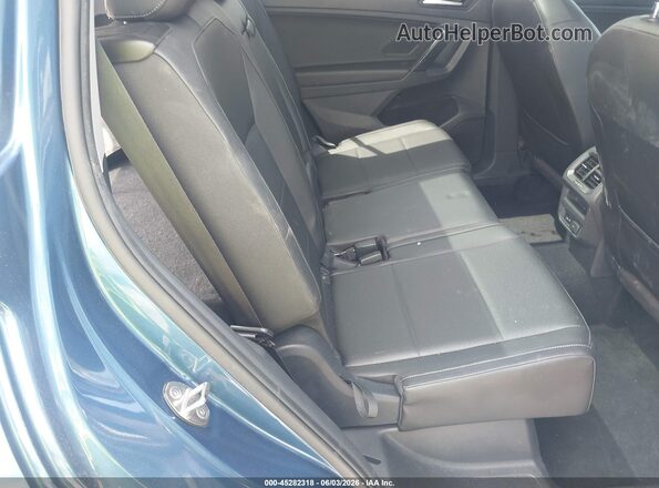3VV3B7AX9KM013987 2019 VOLKSWAGEN TIGUAN Blue Вид наклейки з VIN-кодом