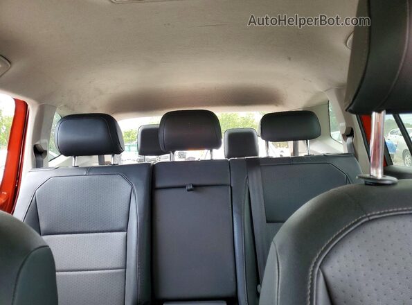 3VV3B7AX9KM094201 2019 VOLKSWAGEN TIGUAN Orange 