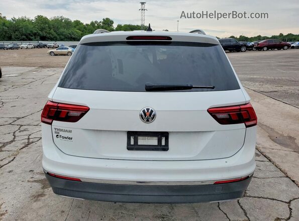 3VV3B7AX9LM012548 2020 VOLKSWAGEN TIGUAN White Rear view
