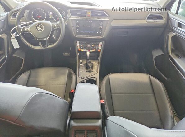 3VV3B7AX9LM088500 2020 VOLKSWAGEN TIGUAN Угольный Вид панели приборов