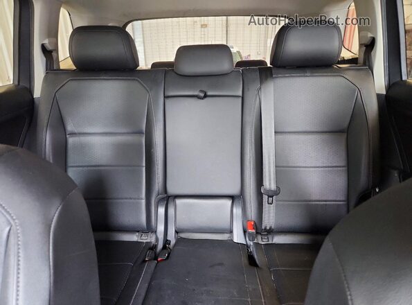 3VV3B7AX9LM088500 2020 VOLKSWAGEN TIGUAN Угольный Вид задних сидений
