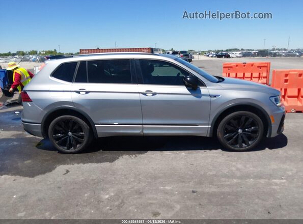 3VV3B7AX9LM149151 2020 VOLKSWAGEN TIGUAN Gray Vista interior trasera