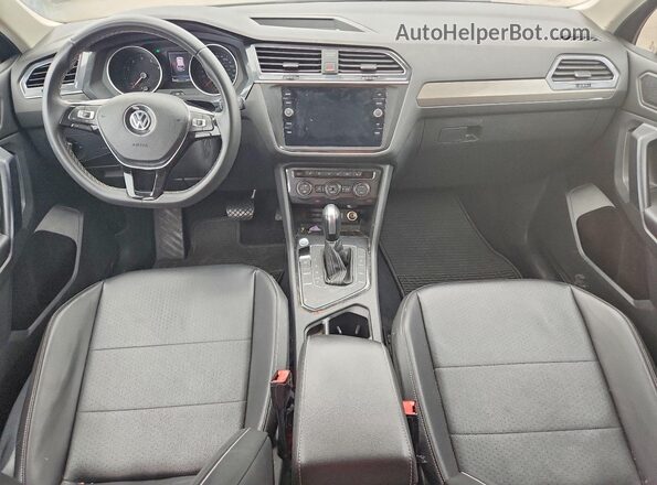 3VV3B7AX9MM067292 2021 VOLKSWAGEN TIGUAN Gray 