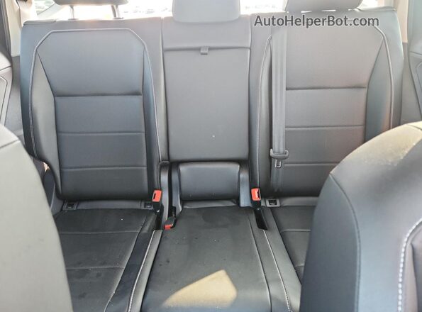 3VV3B7AX9MM140189 2021 VOLKSWAGEN TIGUAN Black Widok tylnych siedzeń