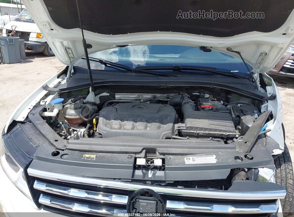 3VV3B7AXXJM124630 2018 VOLKSWAGEN TIGUAN Белый Вид сзади
