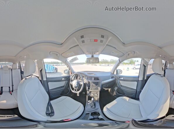3VV3B7AXXJM205529 2018 VOLKSWAGEN TIGUAN Gray Панорамний вид салону 360°