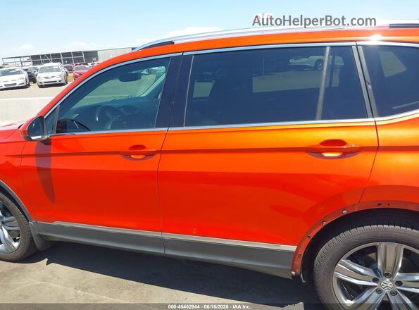 3VV4B7AX0KM039396 2019 VOLKSWAGEN TIGUAN Orange 