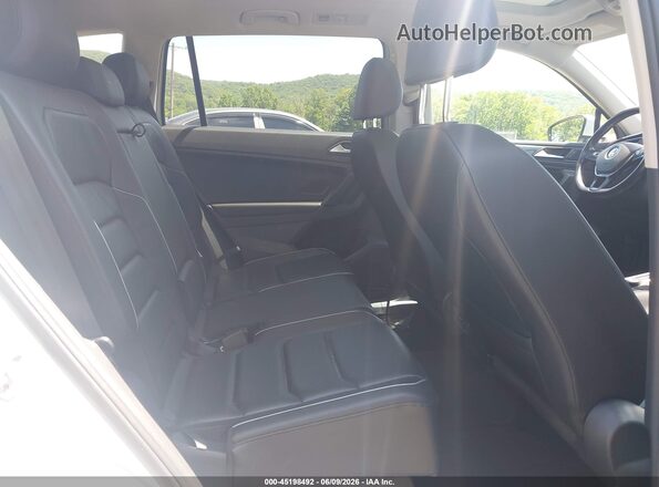 3VV4B7AX1KM020386 2019 VOLKSWAGEN TIGUAN Light Blue 