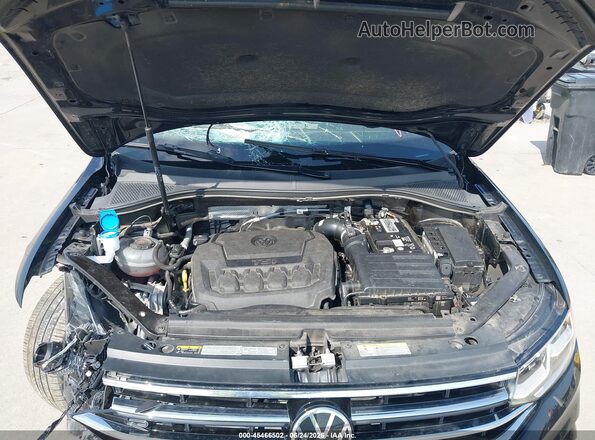 3VV4B7AX1NM174018 2022 VOLKSWAGEN TIGUAN Black Widok z tyłu