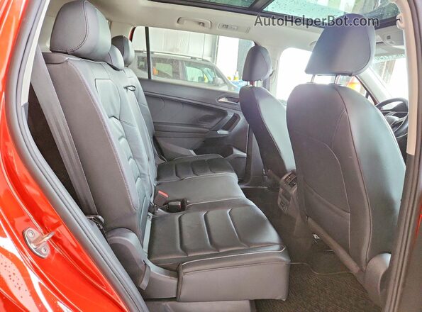 3VV4B7AX2KM059570 2019 VOLKSWAGEN TIGUAN Orange Вид задньої частини салону