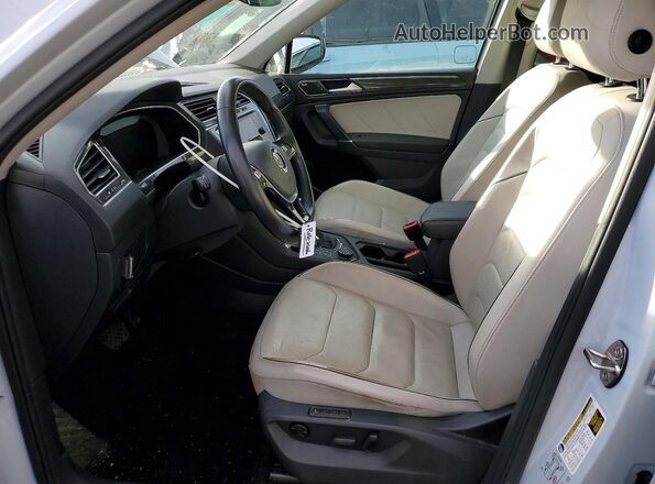 3VV4B7AX3JM197603 2018 VOLKSWAGEN TIGUAN Gray 