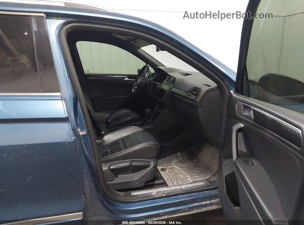 3VV4B7AX3LM123665 2020 VOLKSWAGEN TIGUAN Синий Вид салона спереди