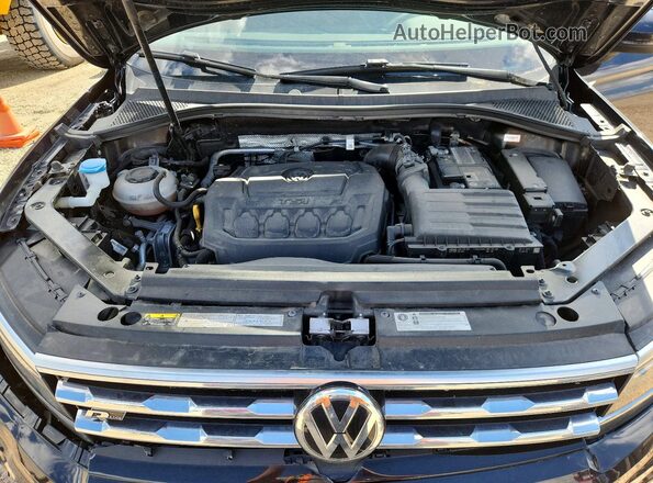 3VV4B7AX4LM080437 2020 VOLKSWAGEN TIGUAN Black Engine compartment view