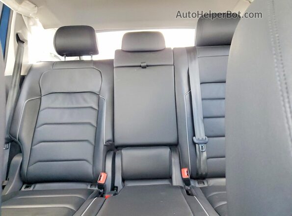 3VV4B7AX5KM145522 2019 VOLKSWAGEN TIGUAN Blue 