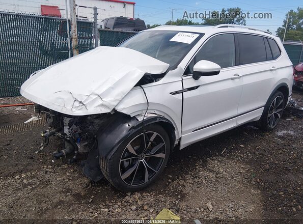 3VV4B7AX6NM003006 2022 VOLKSWAGEN TIGUAN White Առջևի ձախ երեք քառորդ տեսարան