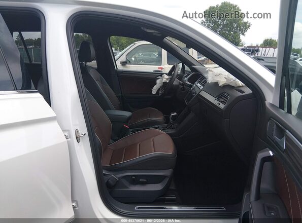 3VV4B7AX6NM003006 2022 VOLKSWAGEN TIGUAN White Սալոնի դիմացի տեսք