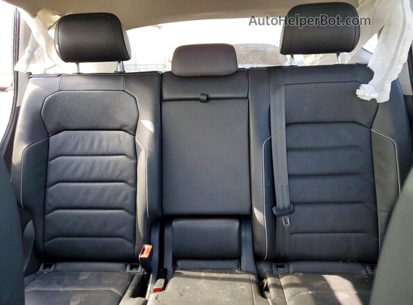 3VV4B7AX7LM100244 2020 VOLKSWAGEN TIGUAN White Հետևի նստատեղերի տեսք