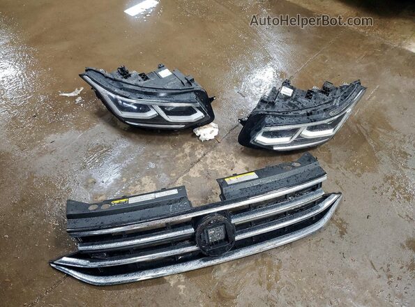 3VV4B7AX8NM167082 2022 VOLKSWAGEN TIGUAN Gray 