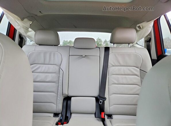 3VV4B7AX9KM120994 2019 VOLKSWAGEN TIGUAN Orange 