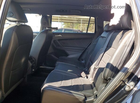 3VV4B7AX9NM042592 2022 VOLKSWAGEN TIGUAN Black Widok tylnych siedzeń