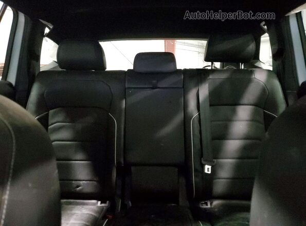 3VV4B7AX9RM124537 2024 VOLKSWAGEN TIGUAN White Rear seats view