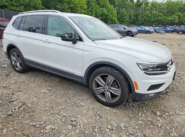 3VV5B7AX8JM045126 2018 VOLKSWAGEN TIGUAN White Առջևի աջ