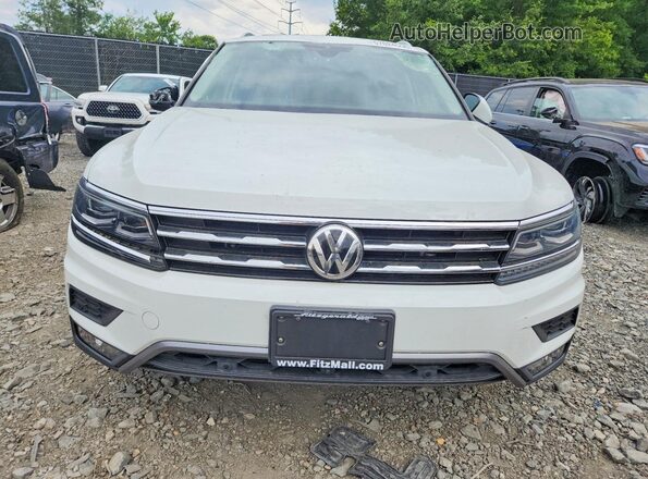 3VV5B7AX8JM045126 2018 VOLKSWAGEN TIGUAN White Դիմացի տեսք