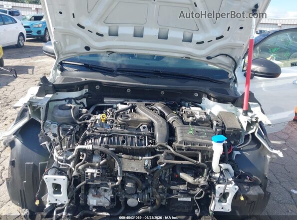 3VV5C7B29SM048442 2025 VOLKSWAGEN TAOS White Հետևի տեսք