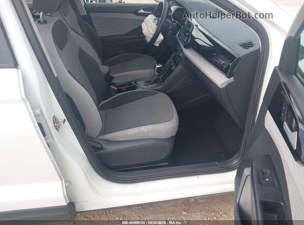 3VV5X7B28RM018220 2024 VOLKSWAGEN TAOS White Vista interior delantera