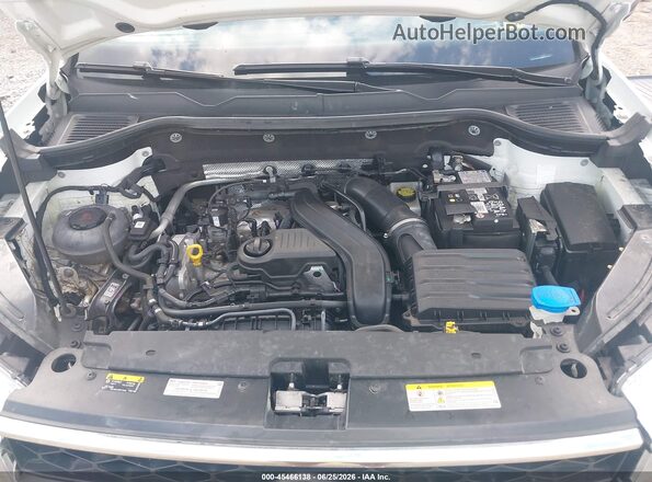 3VV5X7B28RM018220 2024 VOLKSWAGEN TAOS White Vista trasera