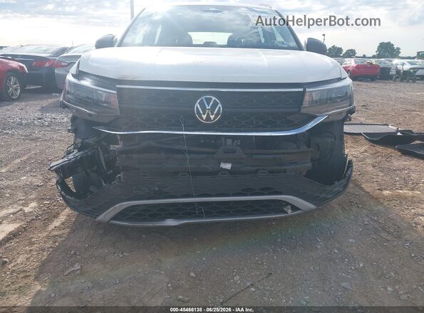 3VV5X7B28RM018220 2024 VOLKSWAGEN TAOS White Vista del cuadro de instrumentos