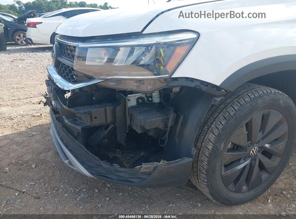 3VV5X7B28RM018220 2024 VOLKSWAGEN TAOS White Vista frontal