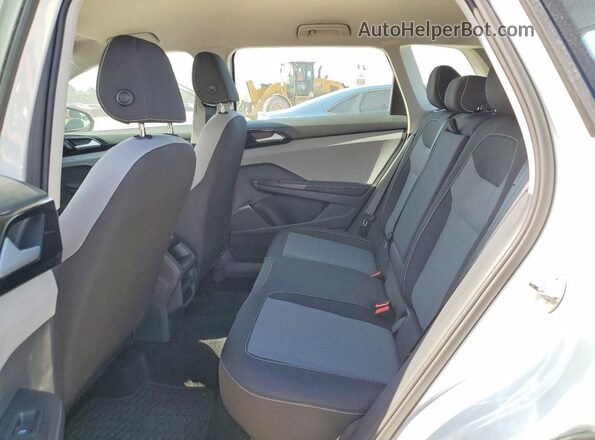 3VV5X7B28RM125848 2024 VOLKSWAGEN TAOS Белый Вид задней части салона