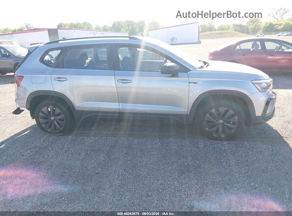 3VV5X7B29RM053378 2024 VOLKSWAGEN TAOS Gray Սալոնի հետևի տեսք