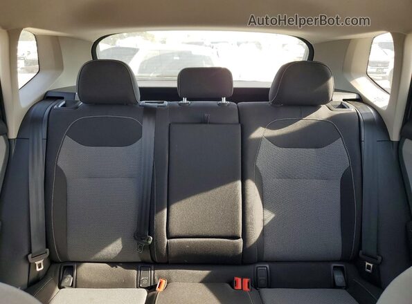 3VV5X7B29RM064459 2024 VOLKSWAGEN TAOS Silver Вид задніх сидінь