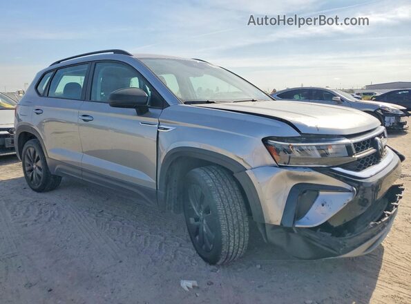3VV5X7B29RM064459 2024 VOLKSWAGEN TAOS Silver Передня права чверть